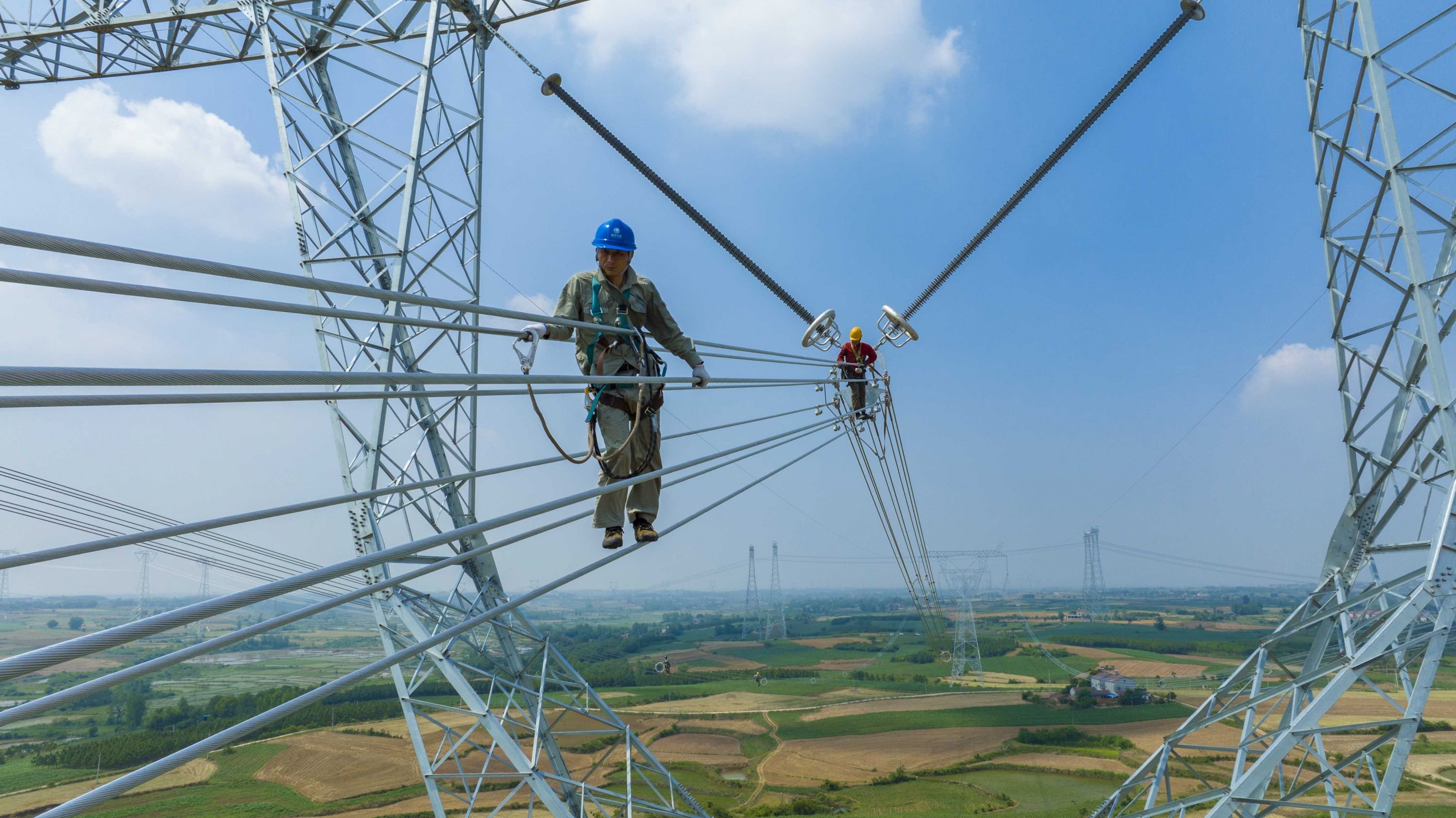 荊門-武漢特高壓工程 我國獨(dú)有的‘黑科技’點(diǎn)亮電力新篇章
